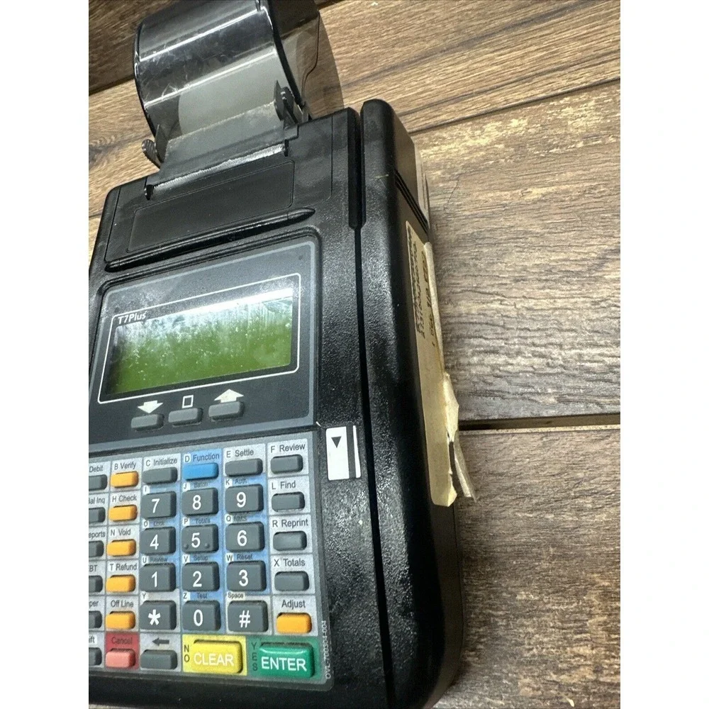 Hypercom Model T7‎ PLUS Credit Card Terminal Reader No Power Cord Not Included